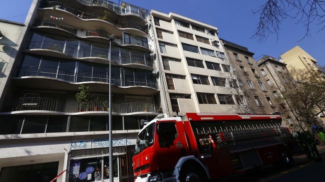 Estudio: Bomberos es la marca más confiable para los chilenos