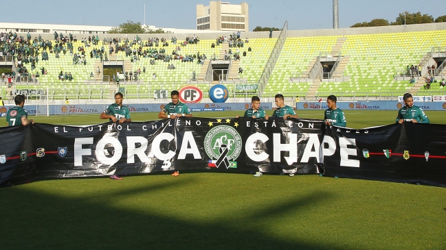 Mario Parra negó tapar intencionalmente escudo de Everton: Afirmé el lienzo por el viento