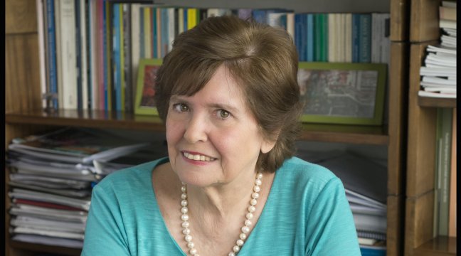 María Olivia Mönckeberg publica versión actualizada de 