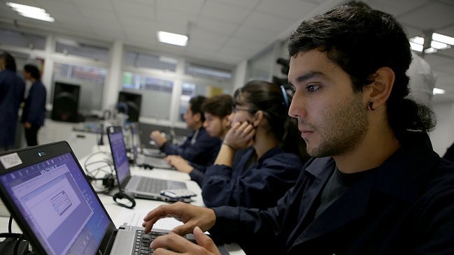 Injuv recuerda derechos laborales de los jóvenes en verano