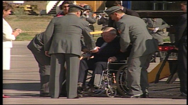 Invetigación sobre Pinochet abordará su llegada a Chile tras detención en Londres