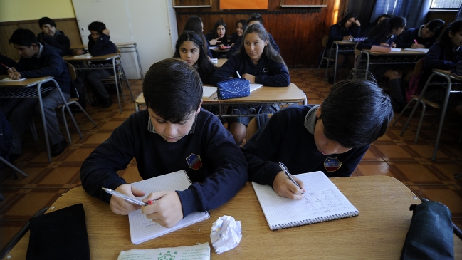 Prueba PISA mostró que Chile mejoró significativamente en Lectura