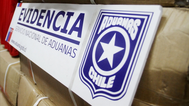 Falsos misioneros fueron sorprendidos en aduana chilena con nueve kilos de marihuana