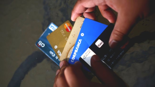 Consejos para no usar las tarjetas de crédito de manera indiscriminada en diciembre
