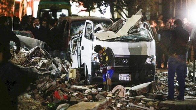 Seis policías murieron en un atentado en El Cairo