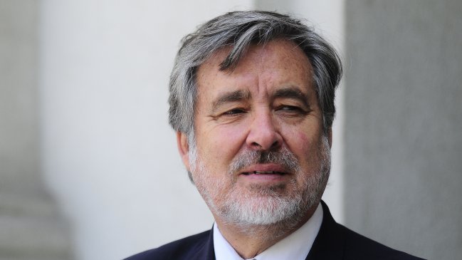 Partido Radical: A Guillier se le está buscando con lupa algún problema