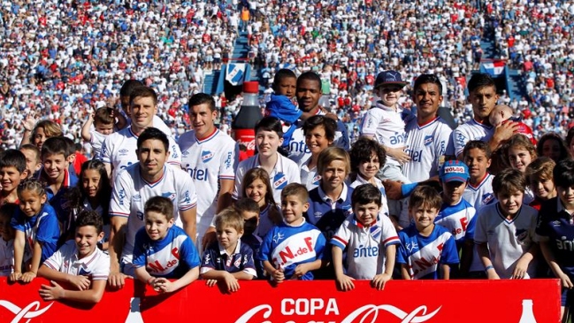 Martín Lasarte condujo a Nacional al título en el fútbol uruguayo