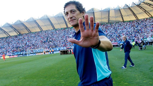 Mario Salas ante inminente salida de Nicolás Castillo: Debemos reforzarnos