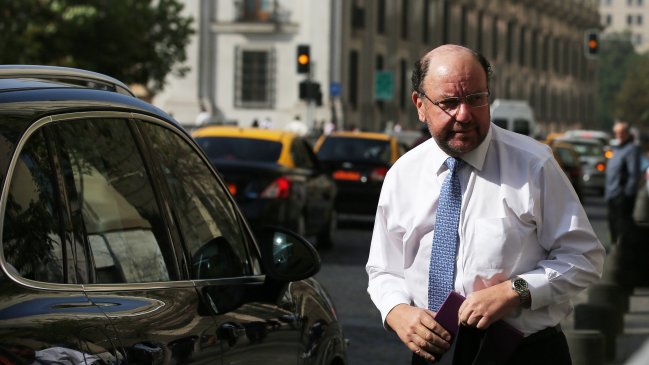 Ex canciller Alfredo Moreno se acerca a la presidencia de la CPC