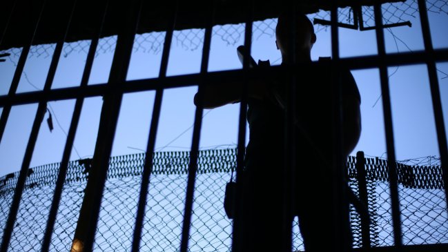 Proyecto que eleva requisitos para otorgar libertad condicional pasa a comisión mixta