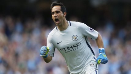   Pellegrini: La prensa inglesa es exigente y Claudio Bravo sabe manejar esa presión 