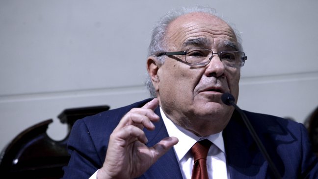 Roberto Fantuzzi pone a disposición su cargo en Asexma tras polémica por muñeca inflable