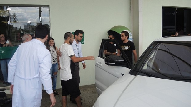 Alan Ruschel de Chapecoense fue el primero de los sobrevivientes brasileños en recibir el alta