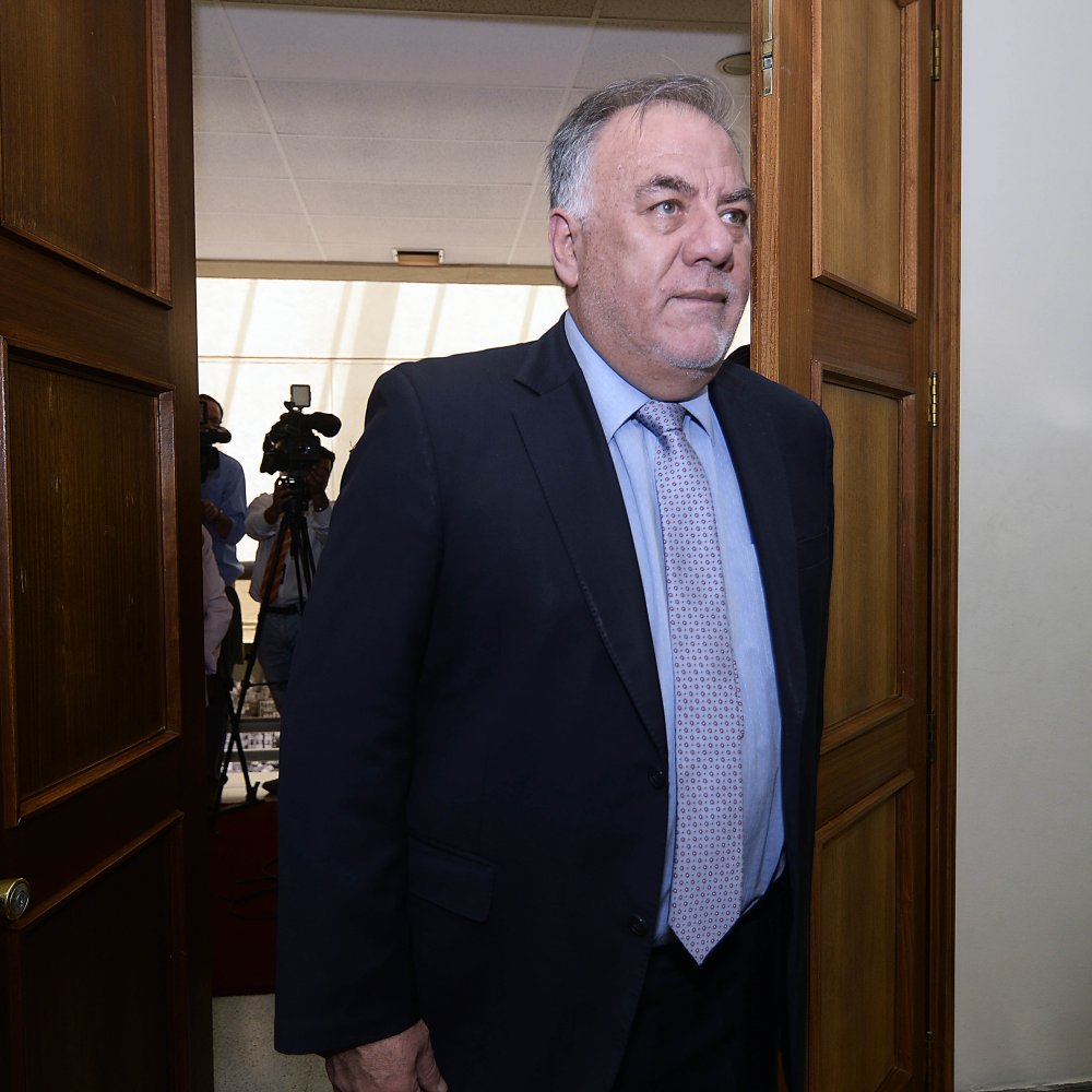 Andrade fustigó críticas de Compagnon a Fiscalía y resaltó parecido con dichos de Piñera