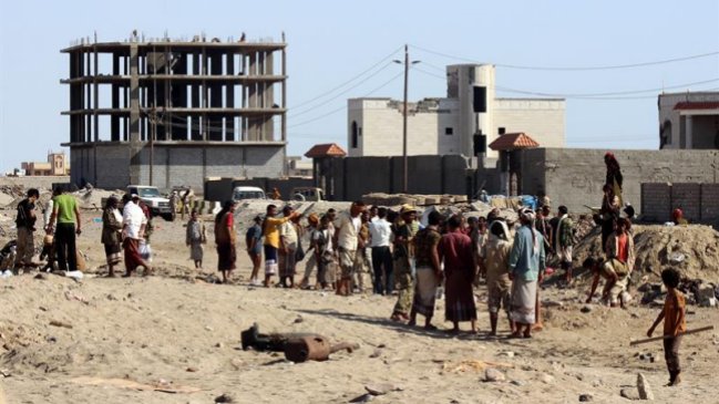 Atentado suicida contra un cuartel en Yemen dejó a 30 soldados muertos