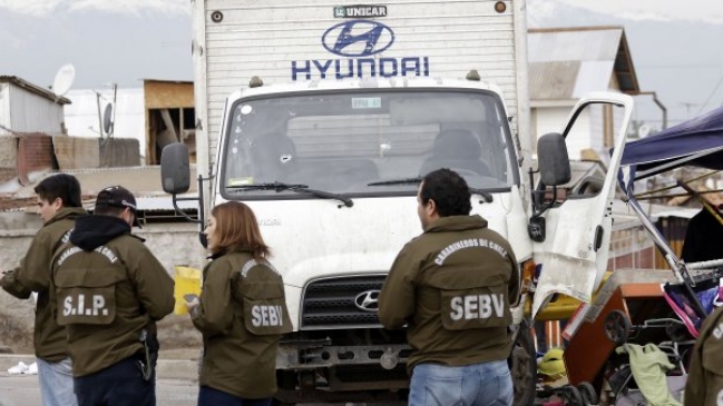 Carabineros recuperó en Peñaflor camión robado con electrodomésticos