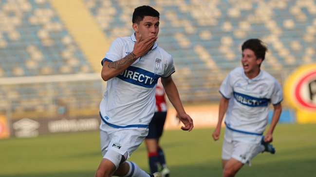 Universidad Católica y México luchan para levantar la Copa UC