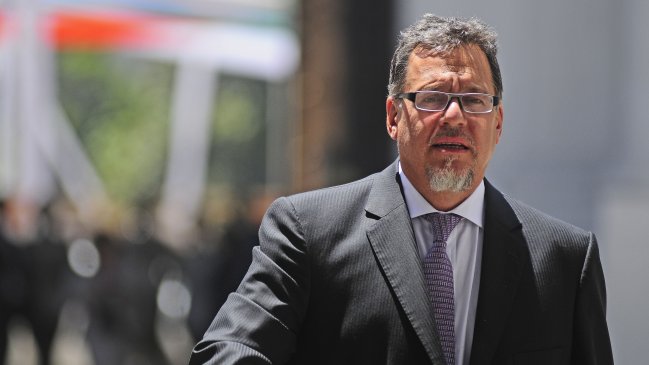 Lagos Weber: No voy a criticar a Guillier, basta de campañas negativas