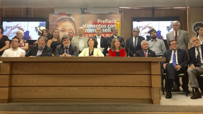 Ministra de Salud acusó 