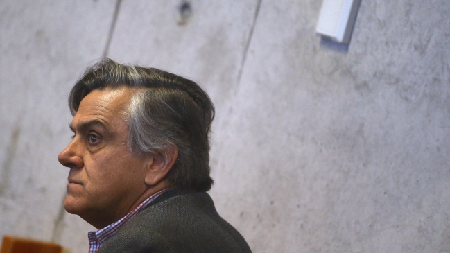 Justicia quitó arresto domiciliario nocturno a Pablo Longueira