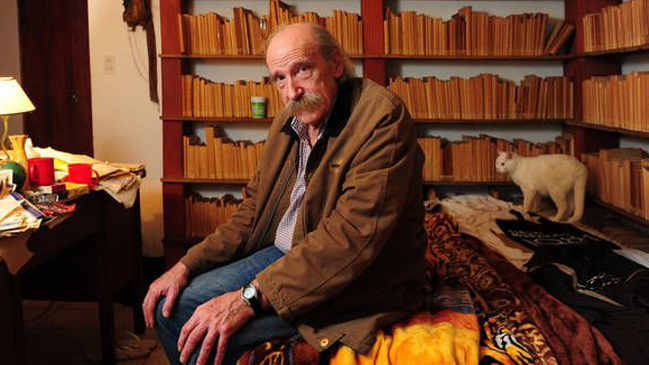 Falleció el escritor argentino Alberto Laiseca a los 75 años