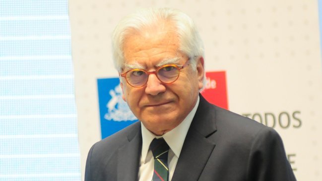 Ministro Fernández e investigación a campaña de Bachelet: 