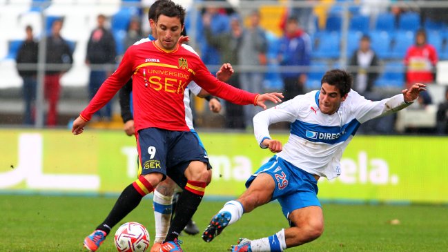 Emanuel Herrera es opción para reemplazar a Nicolás Castillo en la UC