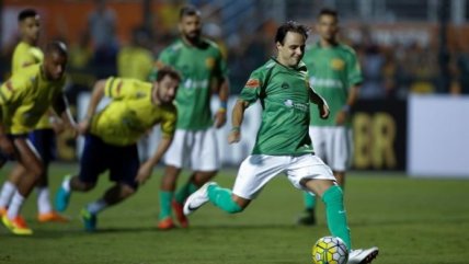 Neymar, Robinho, Kaká y Felipe Massa participaron en partido benéfico