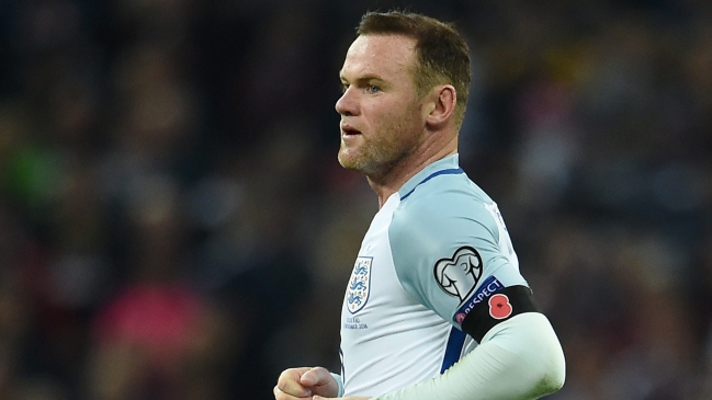 Medio británico asegura que dos clubes chinos están tras los pasos de Wayne Rooney