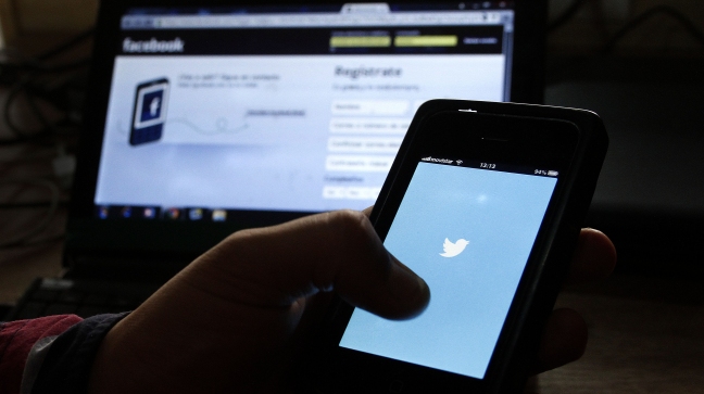 Juncker insta a actuar con contundencia ante las falsas noticias en internet