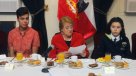 Presidenta Bachelet desayunó en La Moneda con los puntajes nacionales en la PSU