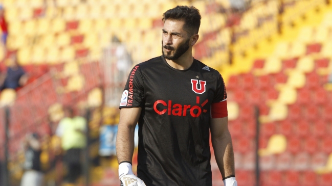 Universidad de Chile anunció que Johnny Herrera seguirá en el club