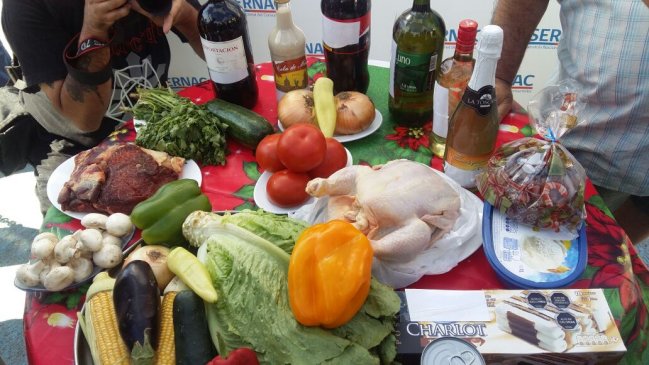 Sernac detectó importantes diferencias en precios de cenas de fin de año