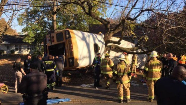 Al menos seis muertos en accidente de autobús en Brasil