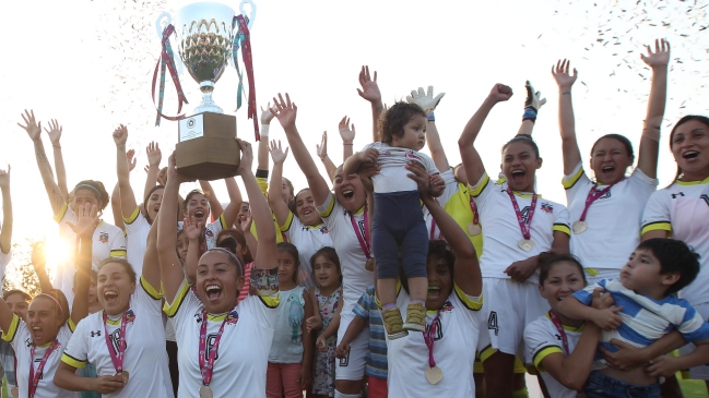 Colo Colo goleó a Santiago Morning y se quedó con el Torneo de Clausura femenino