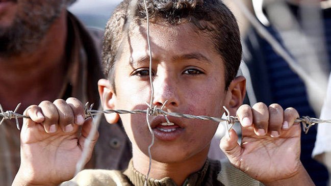 Rumania: Encontraron camión con 48 refugiados escondidos, entre ellos 17 menores