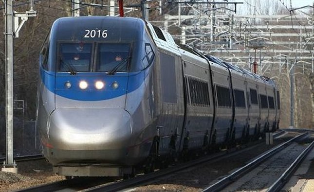 Al menos 76 heridos en accidente de tren suburbano en Brooklyn