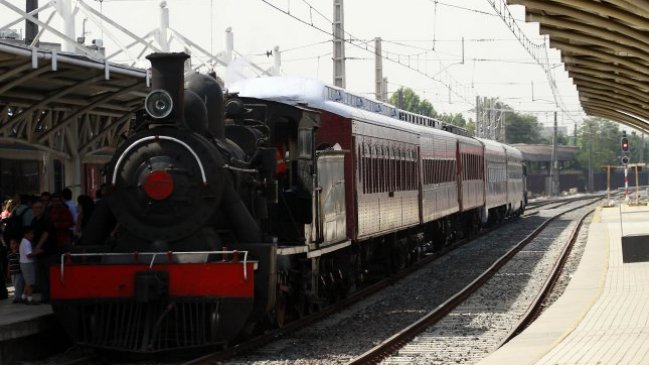 Autoridades impulsan turismo ferroviario con 