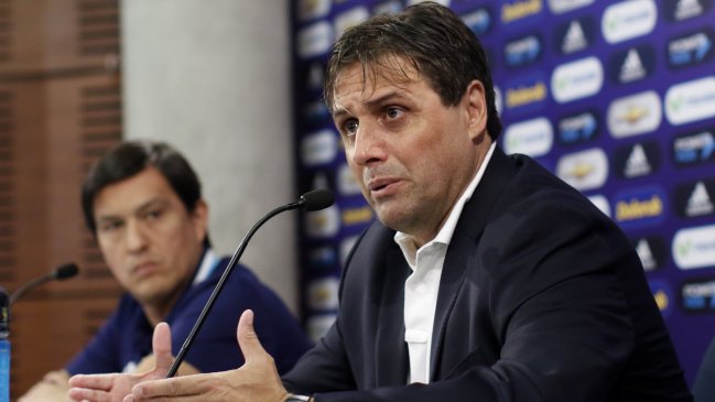 Guillermo Hoyos: Decir que vamos a jugar igual que Sampaoli o Bielsa sería un atrevimiento