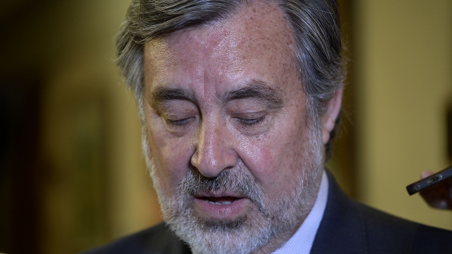 Diputados UDI: Es urgente investigar si Alejandro Guillier evadió impuestos