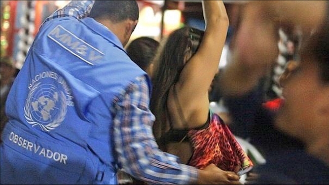 Fotos muestran a observadores ONU bailando en otro campamento de las FARC