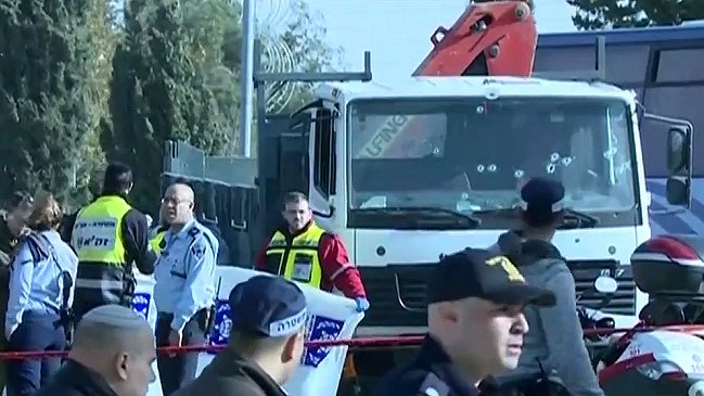 Israel dice que ataque con camión en Jerusalén 