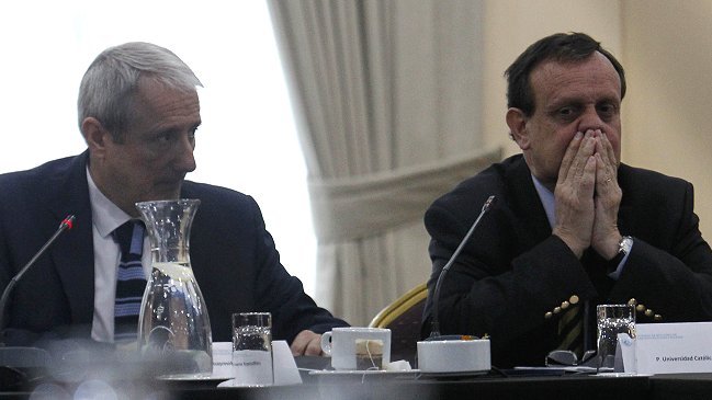 Rector de la UC: Hay una división, una crisis, en el CRUCh