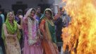 Tradicional celebración del Festival Lohri en India