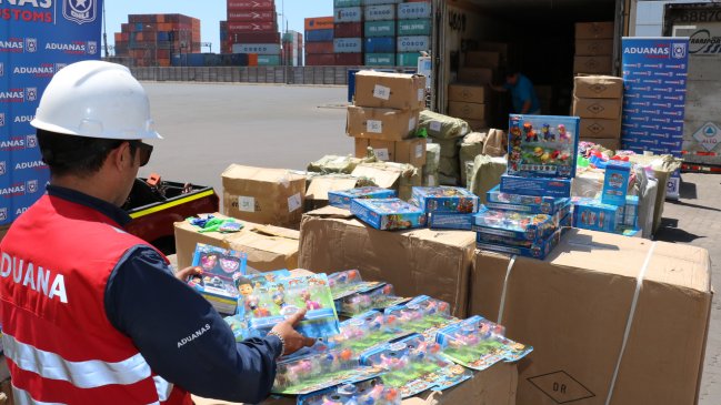 Aduanas decomisó más de 655 mil juguetes falsificados