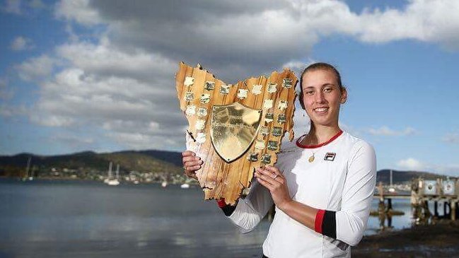 Elise Mertens consiguió su primer título profesional en Hobart