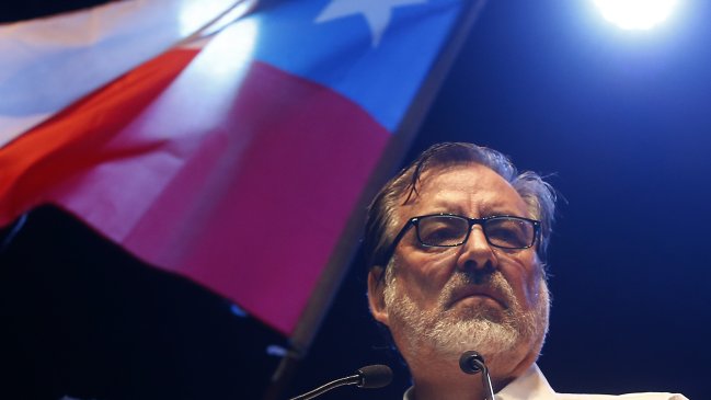 Senador RN: Guillier será el continuador de este Gobierno pero con más incapacidad