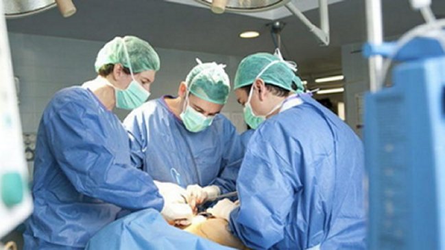 Minsal: 277 médicos dejarán el sector público por no aprobar examen Eunacom