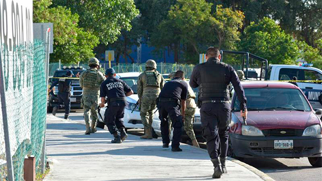 Ahora en Cancún: Grupo armado abrió fuego en pleno centro del balneario turístico