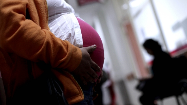 Una clínica ucraniana anuncia el nacimiento de bebé con ADN de tres personas